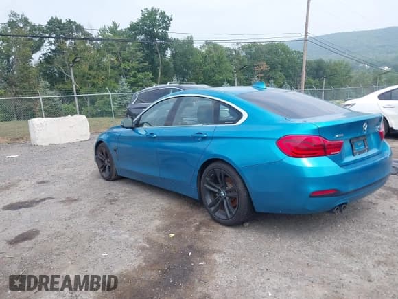 ✅ 2018 BMW 4 Series 430i xDrive • VIN: WBA4J3C53JBG97192 • Lot: 42945959. Listed on IAAI with 99,858 mi. Free auction sales archive from the USA and detailed vehicle history report at DreamBid. Image 3.