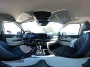 ✅ 2024 Kia Carnival LX • VIN: KNDNB4H36R6399142 • Lot: 43044258. Wystawiony na IAAI z przebiegiem 13 093 mil. Bezpłatny archiwum sprzedaży aukcyjnych z USA i szczegółowy raport historii pojazdu na DreamBid. Zdjęcie 18.