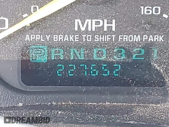 ✅ 2000 Chevrolet Silverado 2500 LS • VIN: 1GCGK29U4YE309544 • Lot: 42115349. Listed on IAAI with 227,652 mi. Free auction sales archive from the USA and detailed vehicle history report at DreamBid. Image 16.