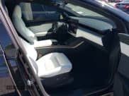 ✅ 2023 Tesla Model X • VIN: 7SAXCDE51PF370132 • Lot: 43533532. Wystawiony na IAAI z przebiegiem 30 329 mil. Bezpłatny archiwum sprzedaży aukcyjnych z USA i szczegółowy raport historii pojazdu na DreamBid. Zdjęcie 5.