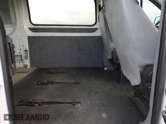 ✅ 2017 Ford Transit • VIN: 1FTYR1ZM7HKA60569 • Lot: 70836875. Wystawiony na Copart z przebiegiem 115 358 mil. Bezpłatny archiwum sprzedaży aukcyjnych z USA i szczegółowy raport historii pojazdu na DreamBid. Zdjęcie 11.