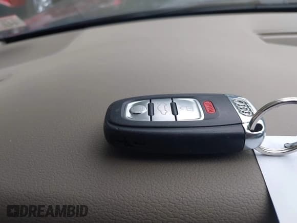 ✅ 2010 Audi A4 Premium Plus • VIN: WAUFFAFL2AN016220 • Lot: 43029675. Listed on IAAI with 124,551 mi. Free auction sales archive from the USA and detailed vehicle history report at DreamBid. Image 11.