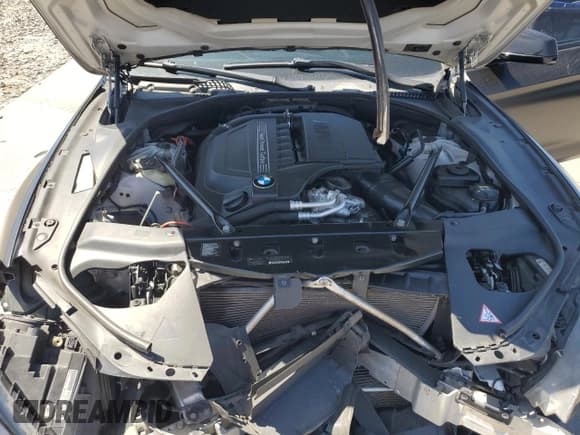 ✅ 2015 BMW 6 Series 640i xDrive • VIN: WBA6B8C53FD453909 • Lot: 55292765. Wystawiony na Copart z przebiegiem 84 971 mil. Bezpłatny archiwum sprzedaży aukcyjnych z USA i szczegółowy raport historii pojazdu na DreamBid. Zdjęcie 11.