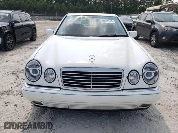 ✅ 1999 Mercedes-Benz E • VIN: WDBJF25H7XA838879 • Lot: 59352665. Listed on Copart with 294,010 mi. Free auction sales archive from the USA and detailed vehicle history report at DreamBid. Image 5.