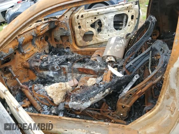 ✅ 2019 Chevrolet Camaro 2LT • VIN: 1G1FD1RX9K0125594 • Lot: 54338425. Wystawiony na Copart z przebiegiem Nie podano. Bezpłatny archiwum sprzedaży aukcyjnych z USA i szczegółowy raport historii pojazdu na DreamBid. Zdjęcie 7.