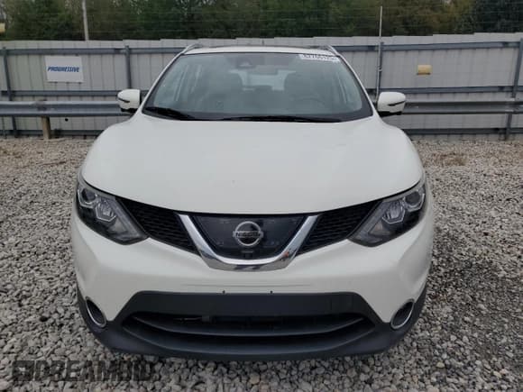 ✅ 2017 Nissan Rogue SV • VIN: JN1BJ1CRXHW107347 • Lot: 82766125. Wystawiony na Copart z przebiegiem 87 088 mil. Bezpłatny archiwum sprzedaży aukcyjnych z USA i szczegółowy raport historii pojazdu na DreamBid. Zdjęcie 5.