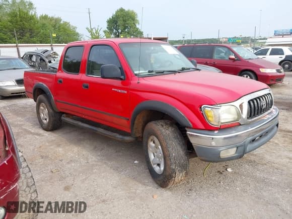 ✅ 2002 Toyota Tacoma PreRunner • VIN: 5TEGN92N32Z062072 • Lot: 43177213. Wystawiony na IAAI z przebiegiem 270 985 mil. Bezpłatny archiwum sprzedaży aukcyjnych z USA i szczegółowy raport historii pojazdu na DreamBid. Zdjęcie 1.