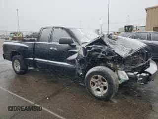 2005 Dodge Dakota SLT с VIN 1D7HE42N05S149563, выставлен на аукционе Copart как лот 81993094 с пробегом 120 039 миль миль и Списание • Salvage title. История ставок и продаж доступна на DreamBid. Изображение 4.