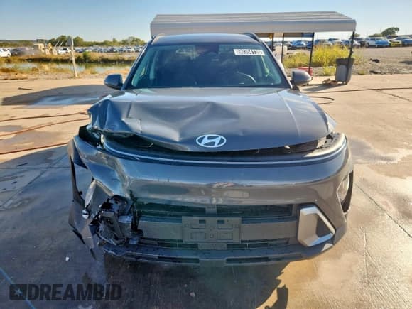 ✅ 2025 Hyundai Kona SEL • VIN: KM8HB3AB9SU312405 • Lot: 90354135. Wystawiony na Copart z przebiegiem 8 373 mil. Bezpłatny archiwum sprzedaży aukcyjnych z USA i szczegółowy raport historii pojazdu na DreamBid. Zdjęcie 5.