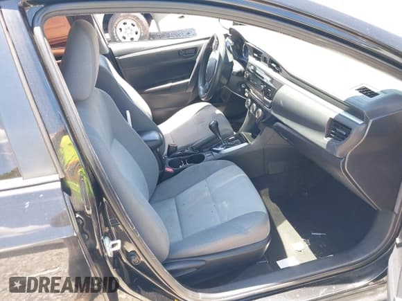 ✅ 2015 Toyota Corolla LE • VIN: 5YFBURHE8FP327729 • Лот: 42735063. Опубликован ранее на IAAI с пробегом 269 866 миль. Бесплатный доступ к архиву аукционных продаж из США и подробный отчёт об истории автомобиля на DreamBid. Изображение 5.