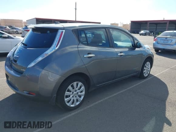 ✅ 2017 Nissan LEAF S • VIN: 1N4BZ0CP3HC301725 • Lot: 43887507. Wystawiony na IAAI z przebiegiem 98 260 mil. Bezpłatny archiwum sprzedaży aukcyjnych z USA i szczegółowy raport historii pojazdu na DreamBid. Zdjęcie 4.