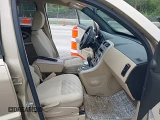 ✅ 2005 Chevrolet Equinox LT • VIN: 2CNDL73F056093002 • Лот: 42128718. Опубликован ранее на IAAI с пробегом 95 912 миль. Бесплатный доступ к архиву аукционных продаж из США и подробный отчёт об истории автомобиля на DreamBid. Изображение 5.