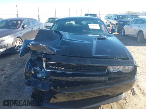 ✅ 2012 Dodge Challenger SXT • VIN: 2C3CDYAGXCH170365 • Lot: 41447486. Wystawiony na IAAI z przebiegiem 127 945 mil. Bezpłatny archiwum sprzedaży aukcyjnych z USA i szczegółowy raport historii pojazdu na DreamBid. Zdjęcie 12.