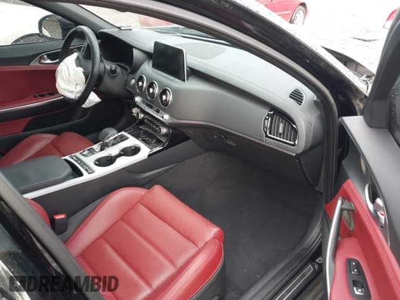 ✅ 2019 Kia Stinger GT2 • VIN: KNAE55LC1K6066211 • Lot: 43653664. Listed on IAAI with 70,883 mi. Free auction sales archive from the USA and detailed vehicle history report at DreamBid. Image 5.
