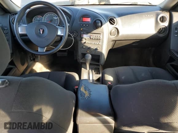 ✅ 2006 Pontiac Grand Prix • VIN: 2G2WP552261154580 • Lot: 82460505. Wystawiony na Copart z przebiegiem 153 402 mil. Bezpłatny archiwum sprzedaży aukcyjnych z USA i szczegółowy raport historii pojazdu na DreamBid. Zdjęcie 8.