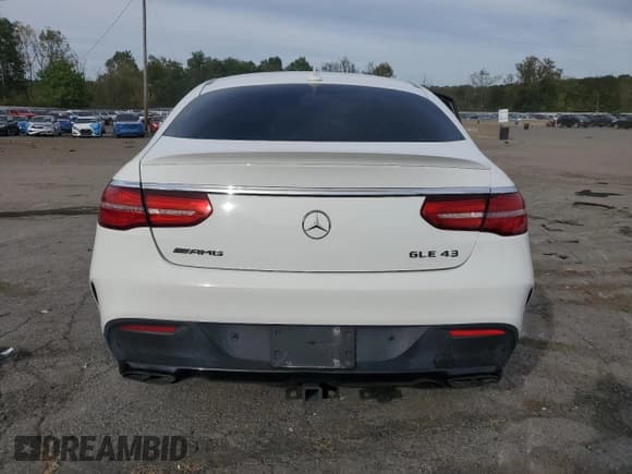 ✅ 2019 Mercedes-Benz GLE 43 AMG • VIN: 4JGED6EB0KA126472 • Lot: 83939775. Wystawiony na Copart z przebiegiem 94 507 mil. Bezpłatny archiwum sprzedaży aukcyjnych z USA i szczegółowy raport historii pojazdu na DreamBid. Zdjęcie 6.