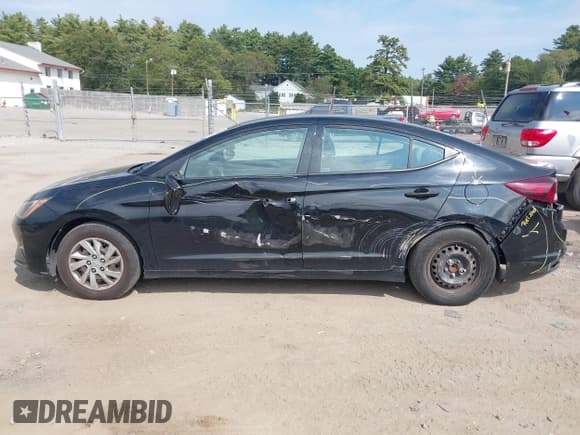 ✅ 2020 Hyundai Elantra SE • VIN: KMHD74LF3LU953914 • Lot: 43240550. Listed on IAAI with 190,685 mi. Free auction sales archive from the USA and detailed vehicle history report at DreamBid. Image 14.