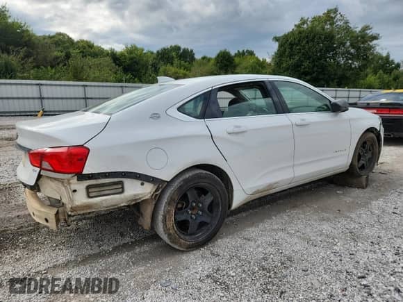 2015 Chevrolet Impala LS с VIN 2G11X5SLXF9171074, выставлен на аукционе Copart как лот 81652465 с пробегом 190 421 миль миль и Списание • Salvage title. История ставок и продаж доступна на DreamBid. Изображение 3.