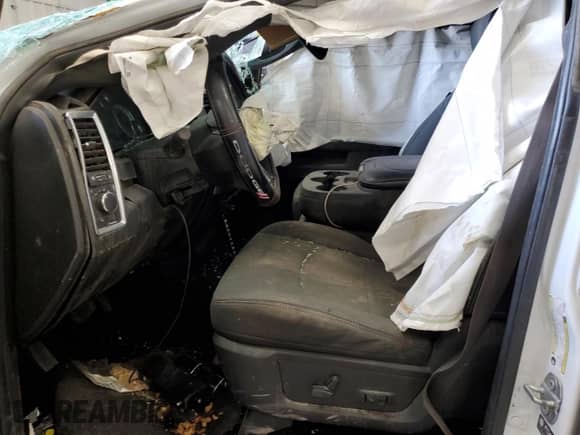 2021 Ram 1500 Warlock z VIN 1C6RR6GT3MS506620, wystawiony jako Copart lot #55771165 z przebiegiem 92 691 mil mil oraz Czysty tytuł • Clean title. Historia ofert i sprzedaży dostępna na DreamBid. Obrazek 7.