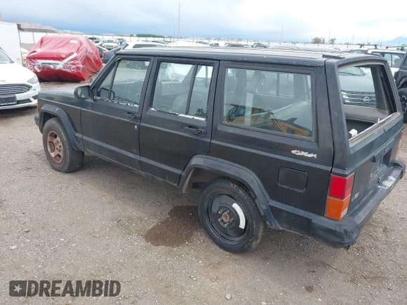 ✅ 1991 Jeep Cherokee • VIN: 1J4FJ88S0ML527479 • Lot: 42189457. Listed on IAAI with 321,419 mi. Free auction sales archive from the USA and detailed vehicle history report at DreamBid. Image 3.
