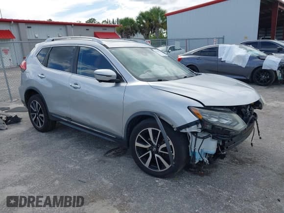 ✅ 2017 Nissan Rogue SV • VIN: JN8AT2MT7HW380107 • Lot: 43618034. Listed on IAAI with 99,472 mi. Free auction sales archive from the USA and detailed vehicle history report at DreamBid. Image 1.