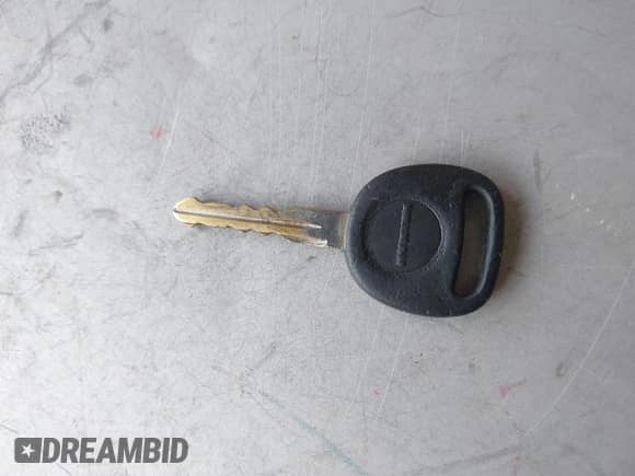 2005 Chevrolet Suburban LS z VIN 1GNFK16Z85J256010, wystawiony jako IAAI lot #42768572 z przebiegiem 260 000 mil mil oraz . Historia ofert i sprzedaży dostępna na DreamBid. Obrazek 11.