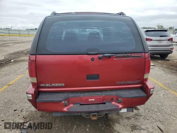 2000 Chevrolet Blazer LS с VIN 1GNDT13W3Y2133969, выставлен на аукционе Copart как лот 72696734 с пробегом 223 251 миль миль и Списание • Salvage title. История ставок и продаж доступна на DreamBid. Изображение 6.