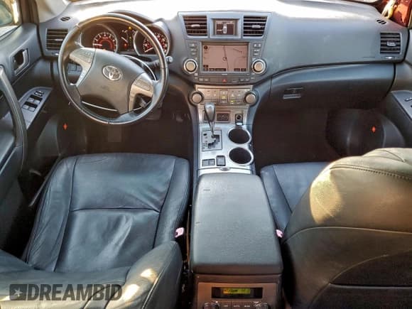 ✅ 2009 Toyota Highlander Sport • VIN: JTEDS43AX92084056 • Лот: 95622795. Опубликован ранее на Copart с пробегом 115 194 миль. Бесплатный доступ к архиву аукционных продаж из США и подробный отчёт об истории автомобиля на DreamBid. Изображение 8.