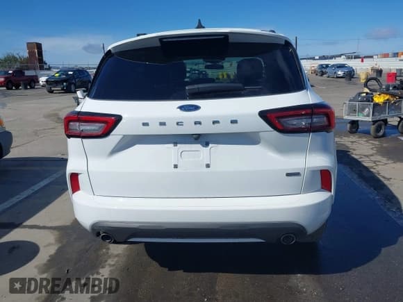 ✅ 2023 Ford Escape ST-Line • VIN: 1FMCU0MZ2PUB39653 • Лот: 41728162. Опубликован ранее на IAAI с пробегом Не указан. Бесплатный доступ к архиву аукционных продаж из США и подробный отчёт об истории автомобиля на DreamBid. Изображение 17.