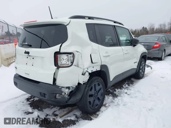 ✅ 2020 Jeep Renegade Sport • VIN: ZACNJBAB3LPL18107 • Lot: 41314027. Wystawiony na IAAI z przebiegiem 44 606 mil. Bezpłatny archiwum sprzedaży aukcyjnych z USA i szczegółowy raport historii pojazdu na DreamBid. Zdjęcie 4.