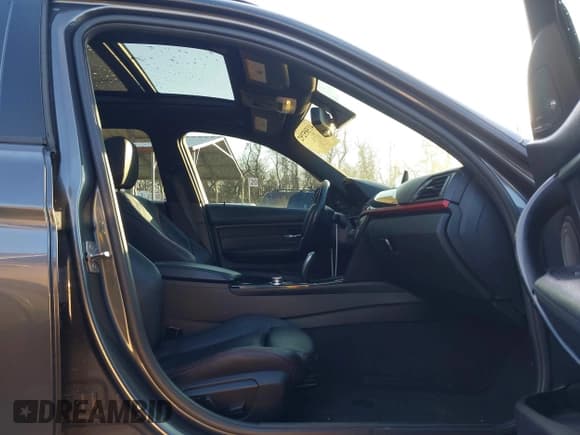 ✅ 2014 BMW 3 Series 328i xDrive • VIN: WBA3G7C5XEKN36150 • Lot: 41585292. Listed on IAAI with 134,259 mi. Free auction sales archive from the USA and detailed vehicle history report at DreamBid. Image 5.