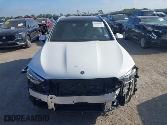 ✅ 2025 Mercedes-Benz GLC 300 • VIN: W1NKM4GB3SF320370 • Lot: 42622649. Wystawiony na IAAI z przebiegiem 1 787 mil. Bezpłatny archiwum sprzedaży aukcyjnych z USA i szczegółowy raport historii pojazdu na DreamBid. Zdjęcie 12.