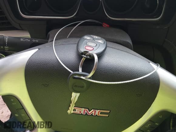 ✅ 2013 GMC Acadia SLT • VIN: 1GKKVRKDXDJ205537 • Lot: 42515573. Wystawiony na IAAI z przebiegiem 123 027 mil. Bezpłatny archiwum sprzedaży aukcyjnych z USA i szczegółowy raport historii pojazdu na DreamBid. Zdjęcie 11.