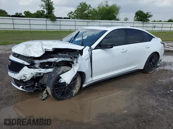 ✅ 2024 Cadillac CT5-V • VIN: 1G6DR5RW9R0110931 • Лот: 54450955. Опубликован ранее на Copart с пробегом Не указан. Бесплатный доступ к архиву аукционных продаж из США и подробный отчёт об истории автомобиля на DreamBid. Изображение 1.