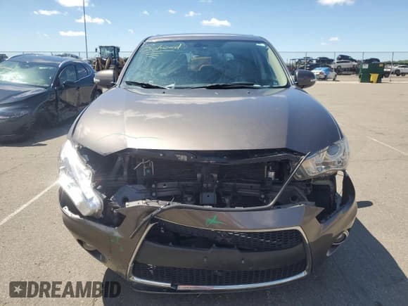 ✅ 2013 Mitsubishi Outlander GT • VIN: JA4JS4AX7DU010020 • Lot: 52629504. Listed on Copart with 121,097 mi. Free auction sales archive from the USA and detailed vehicle history report at DreamBid. Image 5.