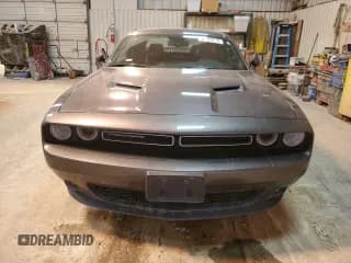 ✅ 2018 Dodge Challenger SXT Plus • VIN: 2C3CDZAG1JH332340 • Lot: 47379674. Wystawiony na Copart z przebiegiem 93 152 mil. Bezpłatny archiwum sprzedaży aukcyjnych z USA i szczegółowy raport historii pojazdu na DreamBid. Zdjęcie 5.