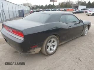 ✅ 2012 Dodge Challenger SXT • VIN: 2C3CDYAG5CH214207 • Lot: 41742866. Wystawiony na IAAI z przebiegiem 127 710 mil. Bezpłatny archiwum sprzedaży aukcyjnych z USA i szczegółowy raport historii pojazdu na DreamBid. Zdjęcie 4.