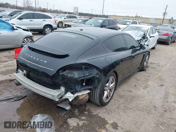 ✅ 2012 Porsche Panamera • VIN: WP0AA2A73CL011361 • Лот: 41564053. Опубликован ранее на IAAI с пробегом 126 446 миль. Бесплатный доступ к архиву аукционных продаж из США и подробный отчёт об истории автомобиля на DreamBid. Изображение 4.