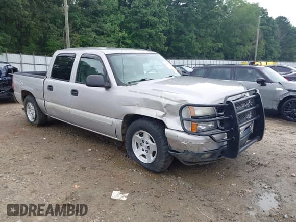 ✅ 2006 Chevrolet Silverado 1500 LT1 • VIN: 2GCEC13T661128104 • Лот: 42430767. Опубликован ранее на IAAI с пробегом 276 945 миль. Бесплатный доступ к архиву аукционных продаж из США и подробный отчёт об истории автомобиля на DreamBid. Изображение 1.