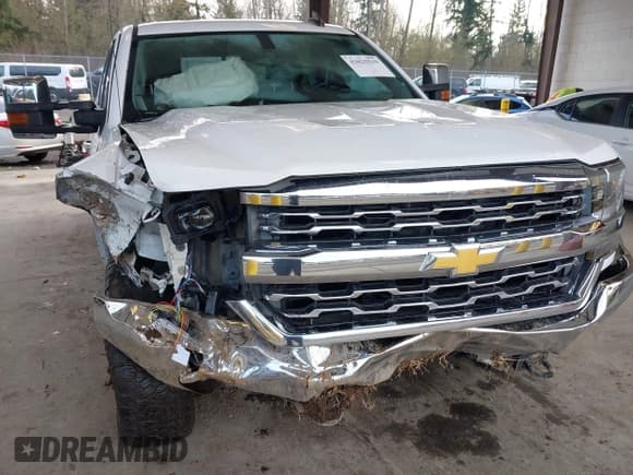 ✅ 2017 Chevrolet Silverado 1500 LTZ • VIN: 3GCUKSEC3HG447259 • Lot: 43825519. Wystawiony na IAAI z przebiegiem 69 805 mil. Bezpłatny archiwum sprzedaży aukcyjnych z USA i szczegółowy raport historii pojazdu na DreamBid. Zdjęcie 6.