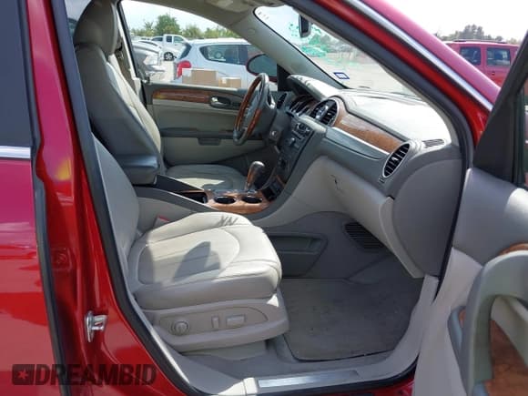 ✅ 2012 Buick Enclave Leather • VIN: 5GAKVCED2CJ257281 • Lot: 43389438. Wystawiony na IAAI z przebiegiem 164 230 mil. Bezpłatny archiwum sprzedaży aukcyjnych z USA i szczegółowy raport historii pojazdu na DreamBid. Zdjęcie 5.