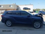 ✅ 2020 Toyota Highlander Limited • VIN: 5TDDZRBH5LS015903 • Lot: 43308080. Wystawiony na IAAI z przebiegiem 48 286 mil. Bezpłatny archiwum sprzedaży aukcyjnych z USA i szczegółowy raport historii pojazdu na DreamBid. Zdjęcie 13.