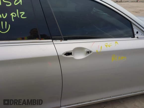 ✅ 2015 Hyundai Genesis 3.8L • VIN: KMHGN4JE7FU035990 • Lot: 41118477. Wystawiony na IAAI z przebiegiem 35 383 mil. Bezpłatny archiwum sprzedaży aukcyjnych z USA i szczegółowy raport historii pojazdu na DreamBid. Zdjęcie 19.