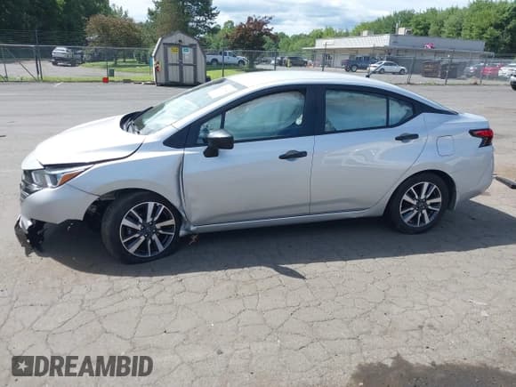 ✅ 2023 Nissan Versa S • VIN: 3N1CN8DV6PL851593 • Лот: 42769243. Опубликован ранее на IAAI с пробегом 66 064 миль. Бесплатный доступ к архиву аукционных продаж из США и подробный отчёт об истории автомобиля на DreamBid. Изображение 14.