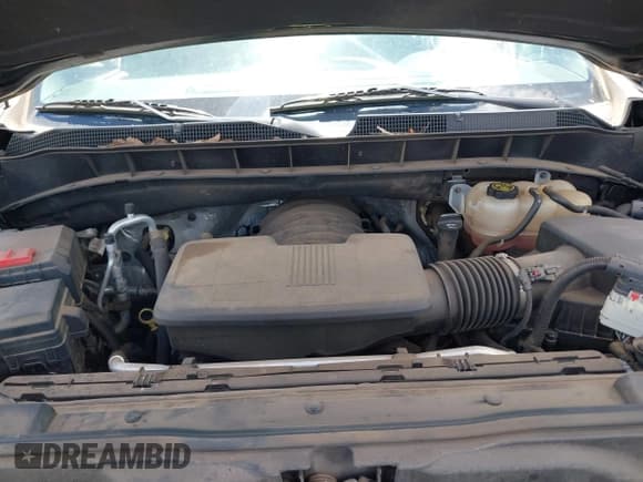 ✅ 2019 Chevrolet Silverado 1500 RST • VIN: 3GCUYEED5KG272481 • Lot: 42610410. Wystawiony na IAAI z przebiegiem 58 700 mil. Bezpłatny archiwum sprzedaży aukcyjnych z USA i szczegółowy raport historii pojazdu na DreamBid. Zdjęcie 10.