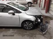 ✅ 2021 Nissan Versa SV • VIN: 3N1CN8EVXML868021 • Lot: 43240178. Wystawiony na IAAI z przebiegiem 77 112 mil. Bezpłatny archiwum sprzedaży aukcyjnych z USA i szczegółowy raport historii pojazdu na DreamBid. Zdjęcie 19.