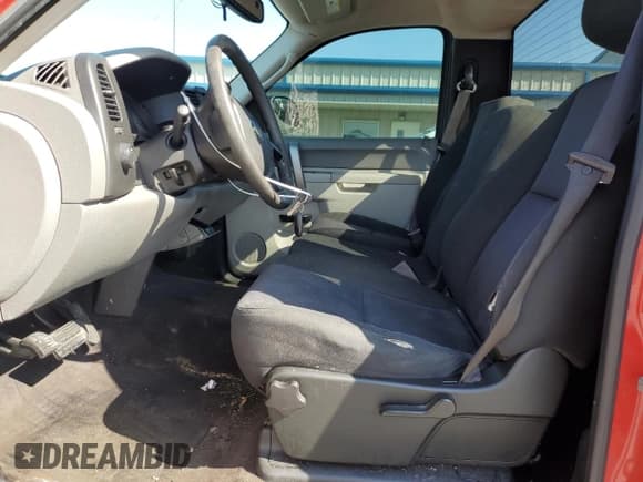 ✅ 2010 Chevrolet Silverado 1500 Work Truck • VIN: 1GCPCPEXXAZ266398 • Lot: 52579915. Listed on Copart with 166,781 mi. Free auction sales archive from the USA and detailed vehicle history report at DreamBid. Image 7.