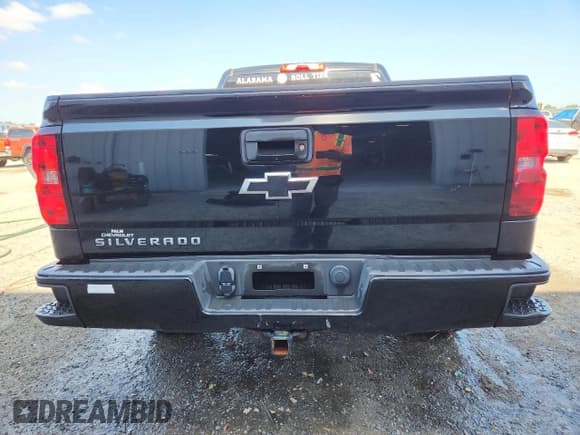 ✅ 2018 Chevrolet Silverado 1500 Custom • VIN: 1GCRCPEC4JZ319859 • Lot: 91037375. Wystawiony na Copart z przebiegiem 122 464 mil. Bezpłatny archiwum sprzedaży aukcyjnych z USA i szczegółowy raport historii pojazdu na DreamBid. Zdjęcie 6.