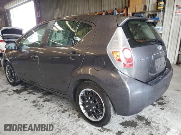 ✅ 2013 Toyota Prius Two • VIN: JTDKDTB37D1051579 • Lot: 92955015. Listed on Copart with 22,527 mi. Free auction sales archive from the USA and detailed vehicle history report at DreamBid. Image 2.