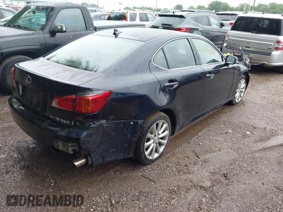 ✅ 2010 Lexus IS 250 • VIN: JTHCF5C24A2032718 • Lot: 42388905. Listed on IAAI with 157,741 mi. Free auction sales archive from the USA and detailed vehicle history report at DreamBid. Image 4.